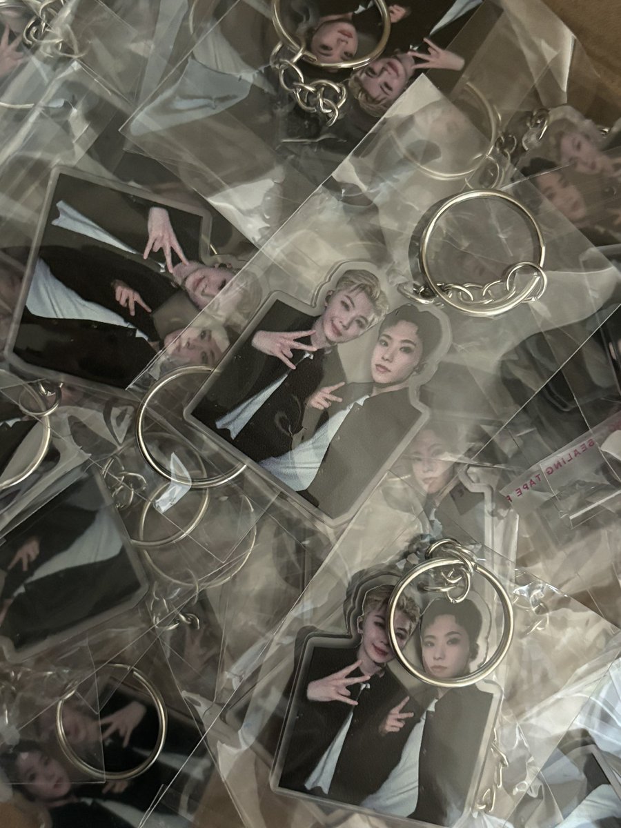 🔥HOSHI X WOOZI FAN CONCERT🔥

호시 우지 팬 콘서트에서 키링 나눔합니다!

🐯장소:서울, 부산
🍚날짜:서울 막콘(7.13) 부산 막콘(7.20)
🐯수량:서울 20개 부산 20개
🍚rt 해주신 분들만 받아가실 수 있습니다!

초면이여도 상관 없습니다!
많이많이 받으러 와주세요⚡️