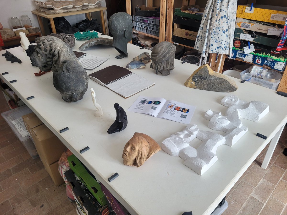 LucieH_GHMP's tweet photo. ..and now these haptical 3D copies of sculptures from collections of #PragueCityGallery for blind visitors are in our Eco-studio of #GHMP in #TrojaChateau..
..as new part of our little haptical exhibition with special parameters..🎨
https://t.co/ffz41FUx3E https://t.co/uSbGELQeoT