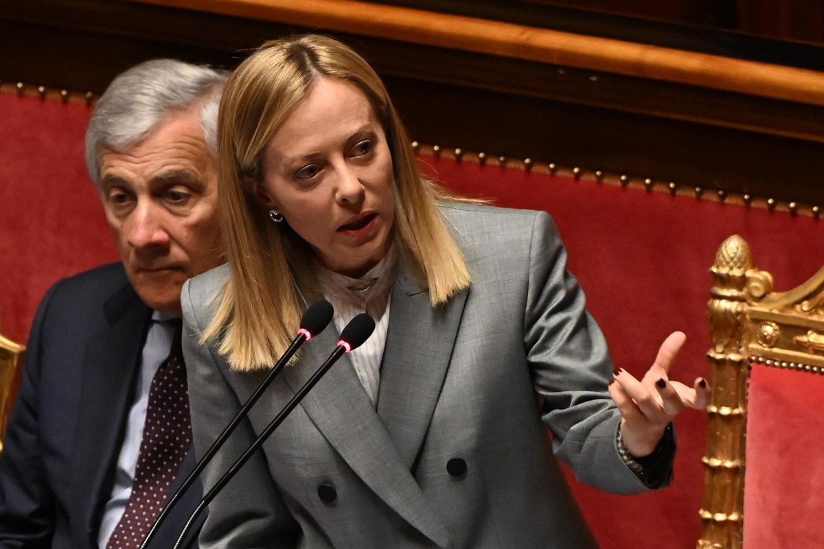 I Paesi membri della NATO si sono impegnati a portare le spese militari al 5% del PIL entro il 2035. Si tratta di una decisione gravissima e infondata, che all’Italia costerà circa 100 miliardi di euro extra ogni anno. Tutti soldi che saranno tolti da welfare, transizione