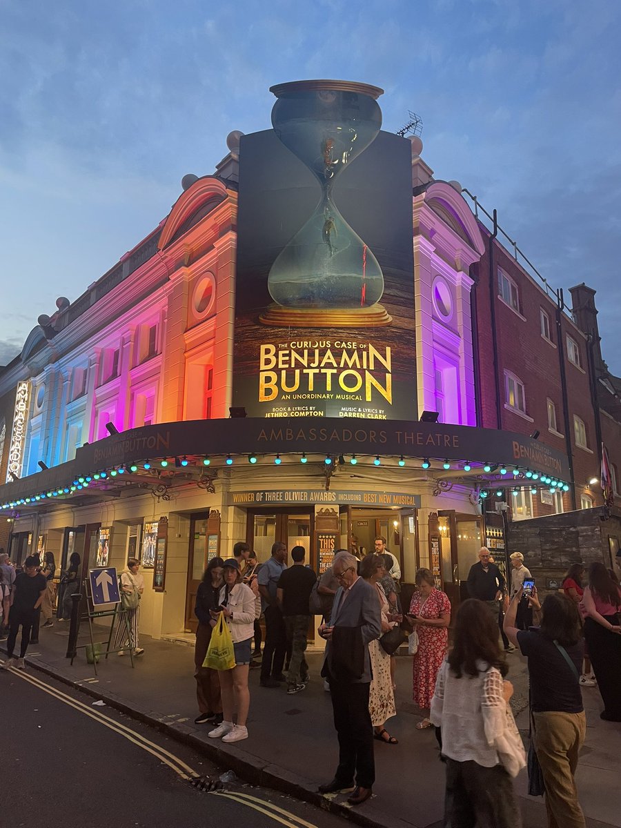 psychjoh's tweet image. What a fabulous new musical. Extraordinarily unordinary. Loved it #BenjaminButtonMusical