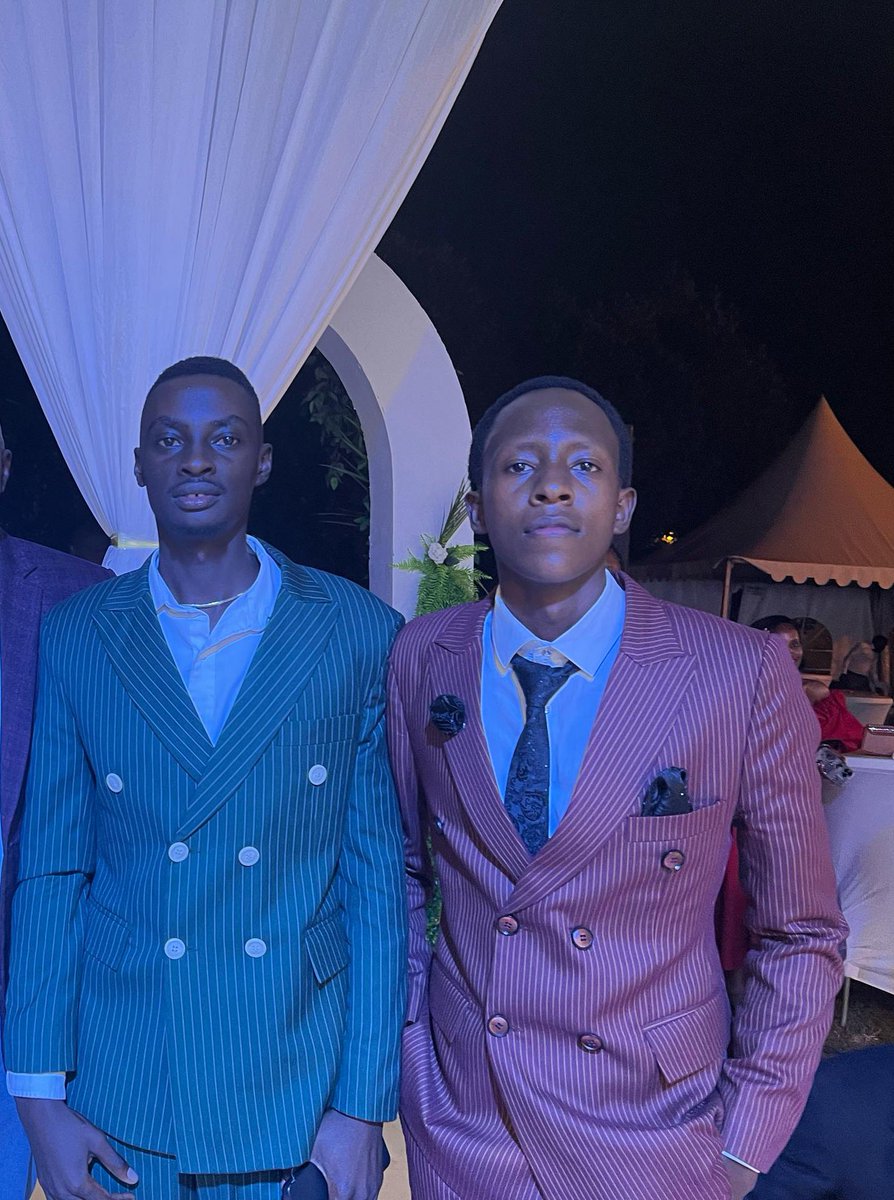 roxie_ug's tweet image. Happiest Birthday to my favorite little brothers. 🎂 

May you find true love upon your new age, mubonabonire na Love you guys ehh! 😂🫵