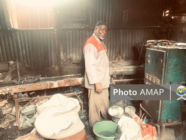 L_ESSOR's tweet image. #Mali : #Recyclage des plastiques à Bamako : Des initiatives à encourager pour réduire les déchets et le chômage

Au-delà des  efforts institutionnels, des initiatives locales sont mises en œuvre  pour recycler les déchets plastiques. C’est le cas de Salimata Ballo,  fondatrice