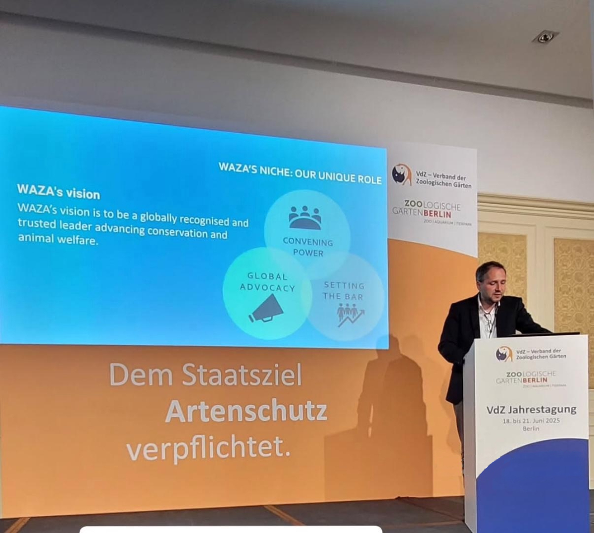 World Association Zoos & Aquariums (@waza) on Twitter photo Dr André Stadler, <a href="/AlpenzooIbk/">Alpenzoo Innsbruck</a> Director and WAZA Council Member, represented WAZA at the VdZ annual conference (18–21 June, Berlin), where zoo leaders from Germany, Austria, Switzerland & Spain gathered to focus on species conservation.
📸 © Dr André Stadler Dr André Stadler, <a href="/AlpenzooIbk/">Alpenzoo Innsbruck</a> Director and WAZA Council Member, represented WAZA at the VdZ annual conference (18–21 June, Berlin), where zoo leaders from Germany, Austria, Switzerland & Spain gathered to focus on species conservation.
📸 © Dr André Stadler