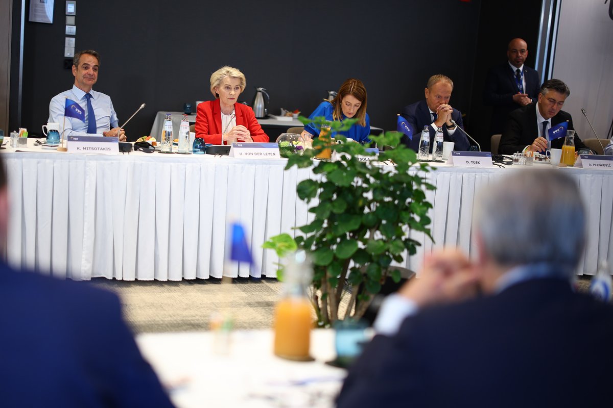 Na prvom Summitu <a href="/EPP/">EPP</a> nakon Kongresa u Valenciji raspravljamo o daljnjem smjeru naše političke obitelji i prioritetima pred EU-om.

Podržavamo ciljeve <a href="/NATO/">NATO</a> o izdvajanju 3,5% BDP-a za obranu i 1,5% za povezane aktivnosti do 2035. Hrvatska već sada izdvaja preko 2% #BDP za obranu