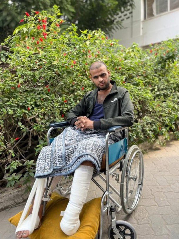 Israeli fighter jets targeted and killed injured Palestinian journalist Mahmoud Essa in Gaza. He had survived a previous round of Israeli airstrikes, during which rescue teams pulled him out alive, despite losing an eye and undergoing a leg amputation. 

Despite his will to
