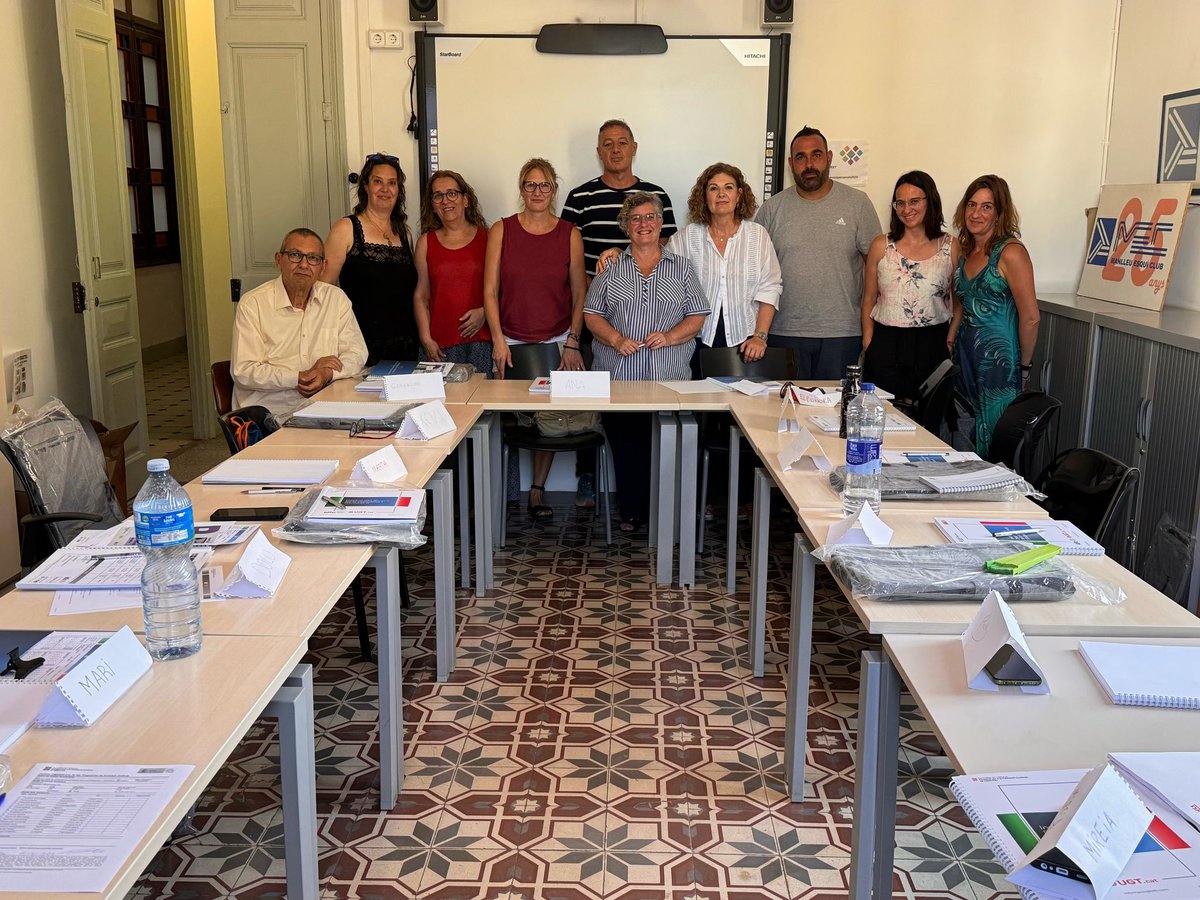 Dimecres 18/06 va iniciar el curs de Mindfulness a Manlleu en col·laboració amb l'Ajuntament.
Benvinguts-des!