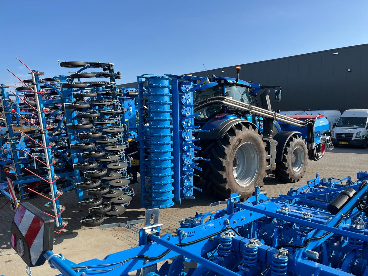 🩵Vanmiddag 26 juni 15.00-17.30uur🩵

Lemken Weeding&amp;Seeding in Biddinghuizen. 

Kom, kijk, krijg uitleg, enz. Vanmiddag te zien in Biddinghuizen...

🩵Nieuwe fronttanken
🩵Nieuwe wiedeggen
🩵Nieuwe rotorkopeggen
🩵Enz

Welkom!