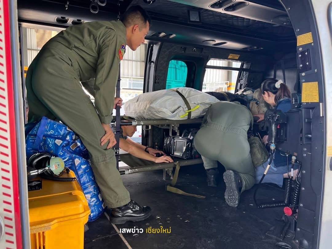 kyawthet_lwin's tweet photo. ❝ စိတ်ထားမြင့်မြတ်ပြီး ဂုဏ်သိက္ခာရှိတဲ့ ထိုင်းက ဆရာဝန်တွေ ❞
#MiniMERT #ထိုင်းမြန်မာနယ်စပ်
#မဲဟောင်ဆွန်း https://t.co/43WnSYTbBx