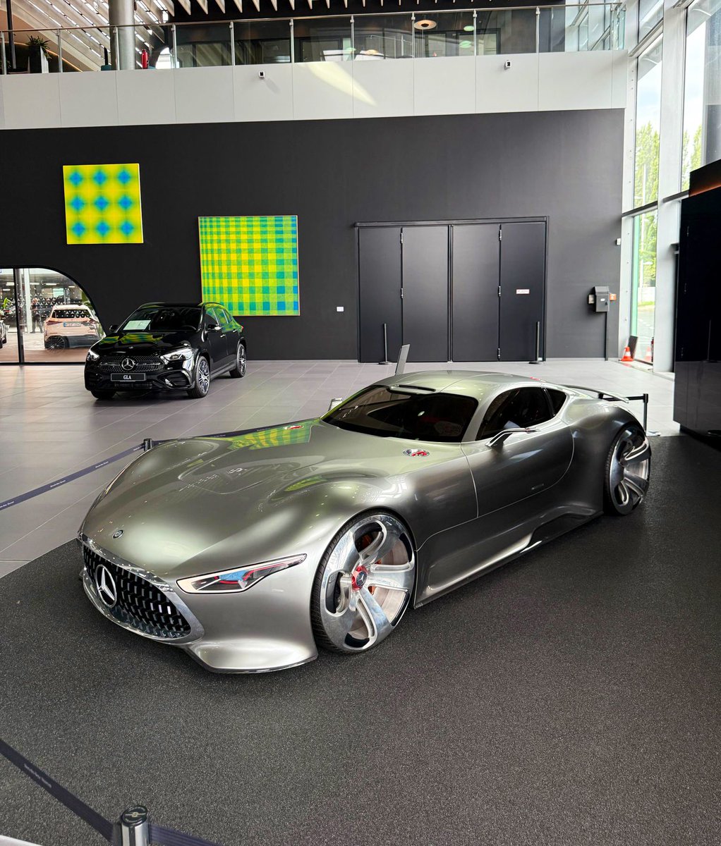 Now THIS was a concept. 

The AMG Vision Gran Turismo, with a M157 5.5L Supercharged V8. Rumours of a racing car with a 6.2L 🩶