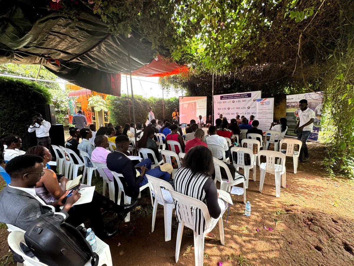 zandy_isaac's tweet image. Youths in #Kampala convene for central regional consultations ahead of the @LCOYUganda1 , 2025. This forms part of the consultations that have been done by @YCCUganda across other regions.
This is crucial for getting youth voices to drive #ClimateChange advocacy. @GayoUganda