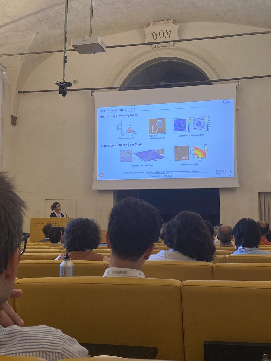 SIOF-Plasmonica (@plasmonica) on Twitter photo The second day of #PLASMONICA2025 has started 🔔 with an invited talk on "Sensing electromagnetic landscapes in 3D with single molecules and nm resolution" by Valentina Krachmalnicoff from <a href="/InstLangevin/">Institut Langevin</a> We're having the time of our lifetime 😏! The second day of #PLASMONICA2025 has started 🔔 with an invited talk on "Sensing electromagnetic landscapes in 3D with single molecules and nm resolution" by Valentina Krachmalnicoff from <a href="/InstLangevin/">Institut Langevin</a> We're having the time of our lifetime 😏!