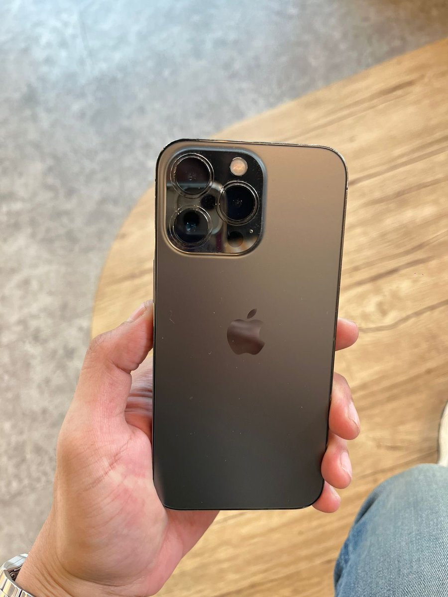 luljihn's tweet photo. @tyshaza Yuk kakkk 13 pro 128gb 9jt bolehh negoo, cod langsungg https://t.co/Zm1hjYdQJL