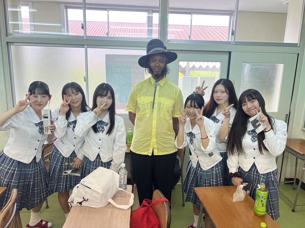 Fantastic negrito in Japan 

news.yahoo.co.jp/articles/5da16…