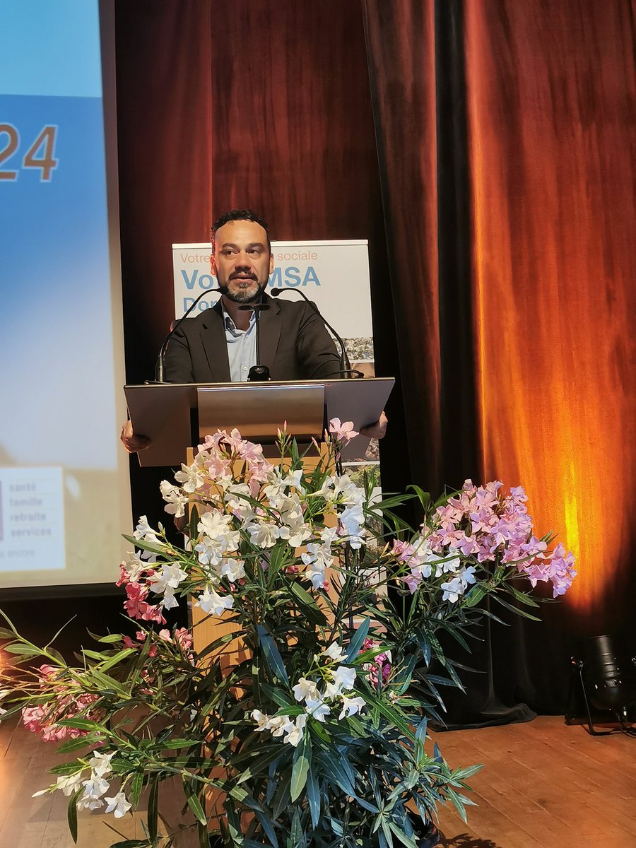[#AGMSAdlg2025] Ds son Rapport d'Activité 2024, notre DG Gauthier de Gualy revient sur une année encore marquée par des difficultés conjoncturelles et structurelles. Il remercie les services #msa_dlg pour leurs efforts afin de rendre le meilleur service possible à nos populations
