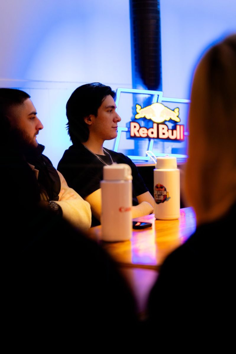 NotRealms's tweet image. An insane week with some amazing people ❤️
Had a blast at the 2025 Red Bull Creator Club, already missing all the cool people I met 🪽
Cheers for hosting such a memorable experience, can't wait for the next one guys 🍻 @redbullau @canonaustralia @dominosau @aftershockpcau