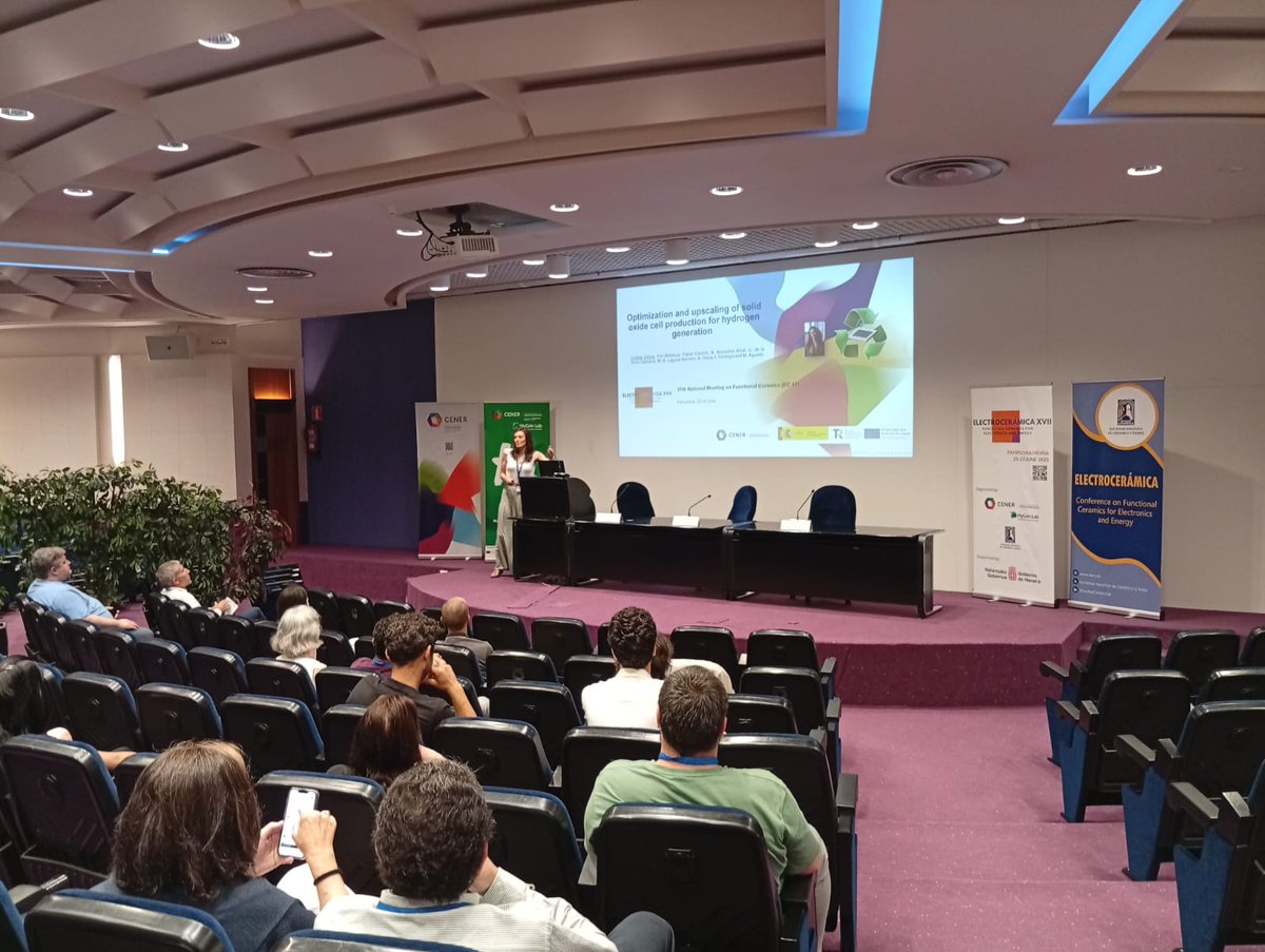La jornada 2 del congreso de Electrocerámica se inicia hoy con la inauguración institucional con Íñigo Arruti, Dir General de Fomento Empresarial del <a href="/gob_na/">Gobierno de Navarra</a>, Pablo Ayesa, Dir General de <a href="/CENER_Energia/">CENER_Energía</a>  y Marco Peiteado, Presidente de la Sección de Cerámicas de <a href="/SocEspCeramVidr/">Sociedad Española de Cerámica y Vidrio (SECV)</a>