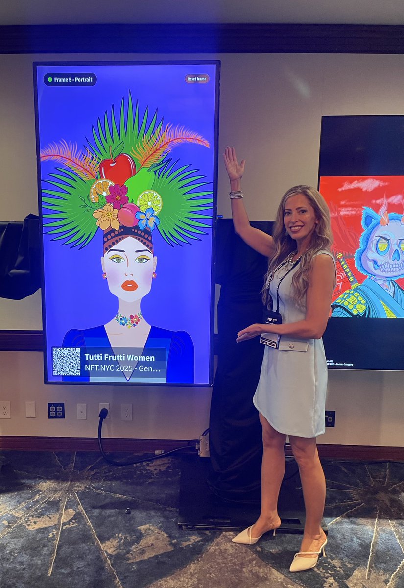 Gm tutti fam!

Guess who’s shining at #nftnyc2025 ?? Ok… might be us too 😌

But can we all take a moment for the <a href="/Queen1Crypto/">CryptoQueen 🛡️</a>  and that stunning smile?? 🫠🥰