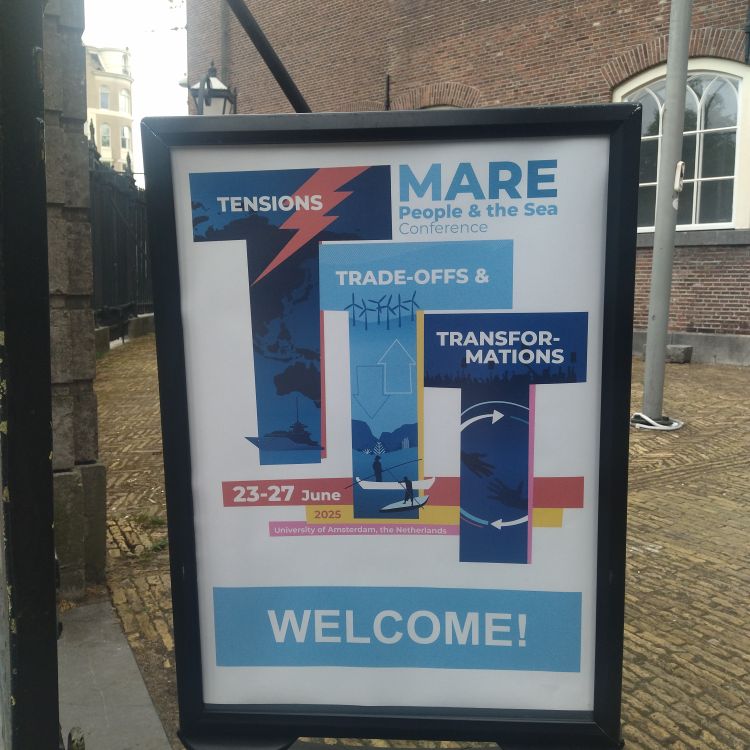 iMARES_group's tweet image. 🌊 This week we're at #MAREConference2025! Miquel Ortega presented how we use Q-Method, Doughnut Economy, EwE modelling, SCAIRM and value chain analysis to move towards fairer and more sustainable marine management.
@ICMCSIC