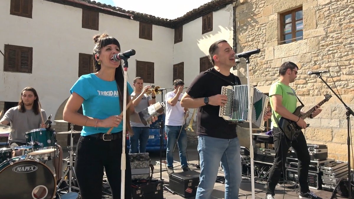 💥 16:30 | #zuzenean | #bizimusika

Ez galdu 48280, Anti Templo, El Dominiko, Ixxxa eta Aaner, Janus Lester eta <a href="/nogenband/">Nøgen</a>, Kala Naiz, Konorte, Laztana laztana eta Trikidantz taldeen bideoklipak 💥

🔗 Ikusi #zuzenean👇
hamaika.eus/zuzenean-eu.ht…