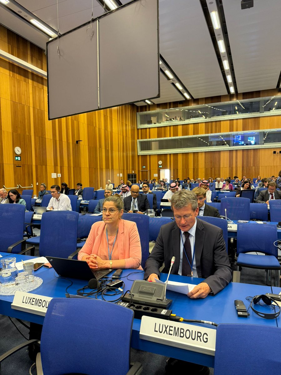 At #COPUOS 2025 Ambassador Jean Graff highlighted the different initiatives of the 🇱🇺 space sector and stressed that multilateral cooperation is vital for the peaceful and sustainable use of outer space. <a href="/UNOOSA/">UNOOSA</a>