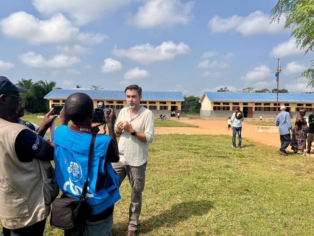 BelgiqueRDCongo's tweet image. Le Groupe de Coordination des Partenaires, en co-présidence 🇧🇪🇺🇳, est arrivé à #Kisangani pour une mission co-organisée avec 🇪🇺, pour se rendre compte des possibilités de #développement environmental, social et économique du Couloir vert dans la #Tshopo 🌿