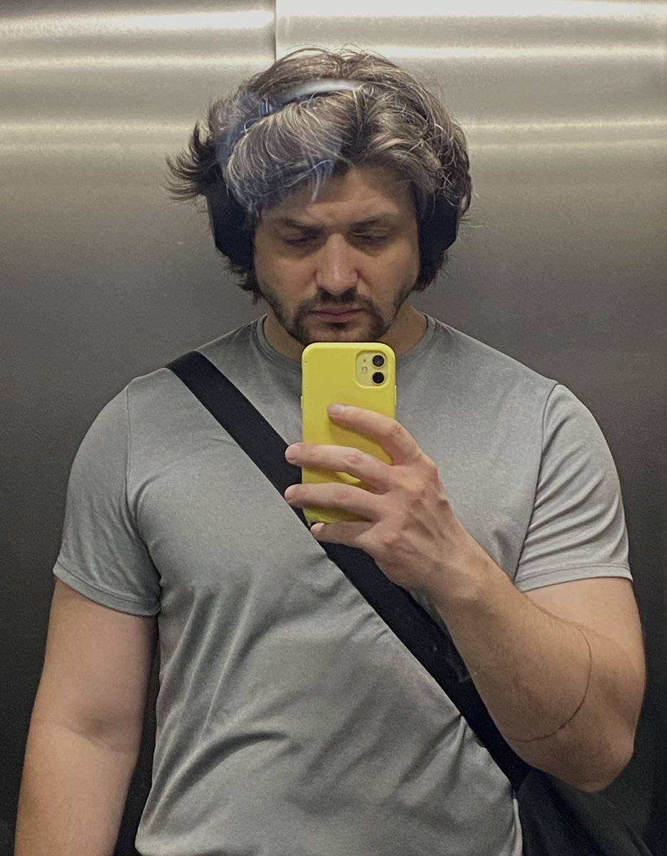 снова в офис приносить прибыль акционерам йеееей