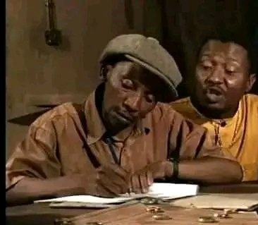 Lists of people that you can't advice in life...
1. A man with money
2. A woman in love
3. A man/woman following a prophet in Africa ...