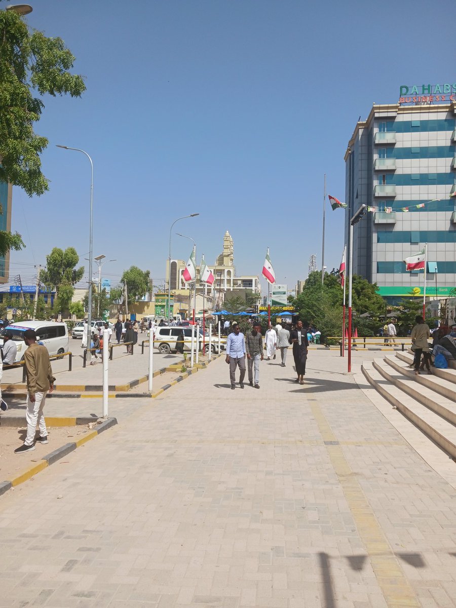 Onthisthingc3's tweet image. Happy to be in Somaliland for the 65th year anniversary of our independence day 

#26thjune #Somaliland