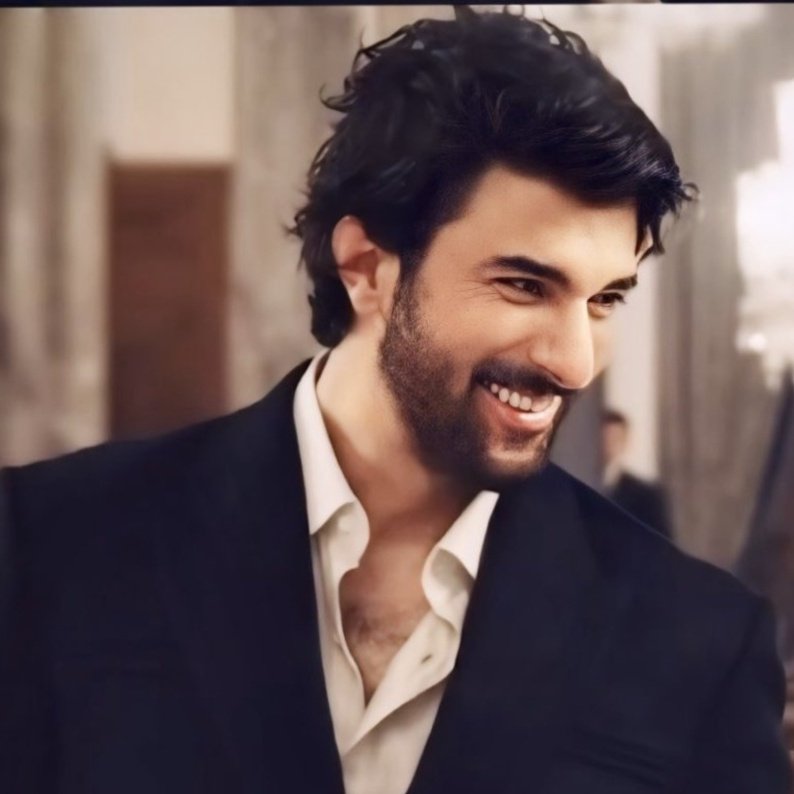 Yakışılı Tan 

#EnginAkyürek #GoTürkiye