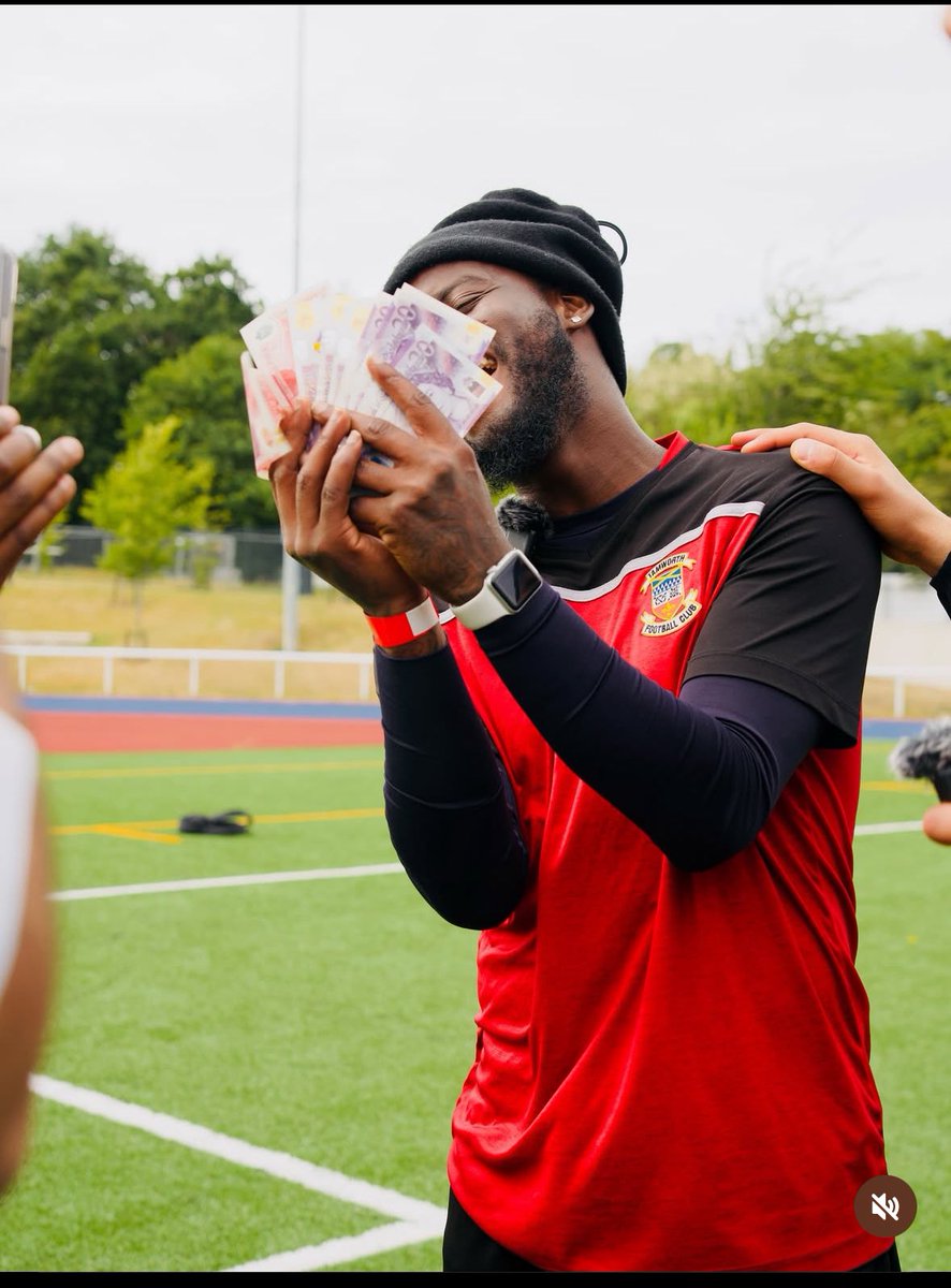 ShaqWhittz9's tweet image. Top baller win✅
Now Birmingham’s Best Shooter ✅
Generational run no pk humble #DialMeIn📞  #Gunman🔫

5bills win &amp;amp; couple kicks 👟suennnnnn light 👐🏾🤑