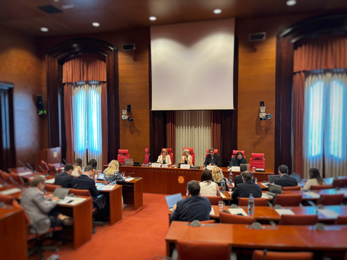 .<a href="/txellborras/">Meritxell Borràs</a> destaca projectes premiats internacionalment, com l’impulsat conjuntament amb <a href="/bibliotequescat/">Biblioteques</a>, per apropar la cultura de la privacitat a les biblioteques