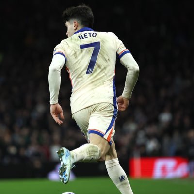 Amigos de la comunidad blue, estoy a un Pedro Neto de llegar a los 500 seguidores.

Bancan un rt, follow, trato de devolver a todos los que pueda💙🔄