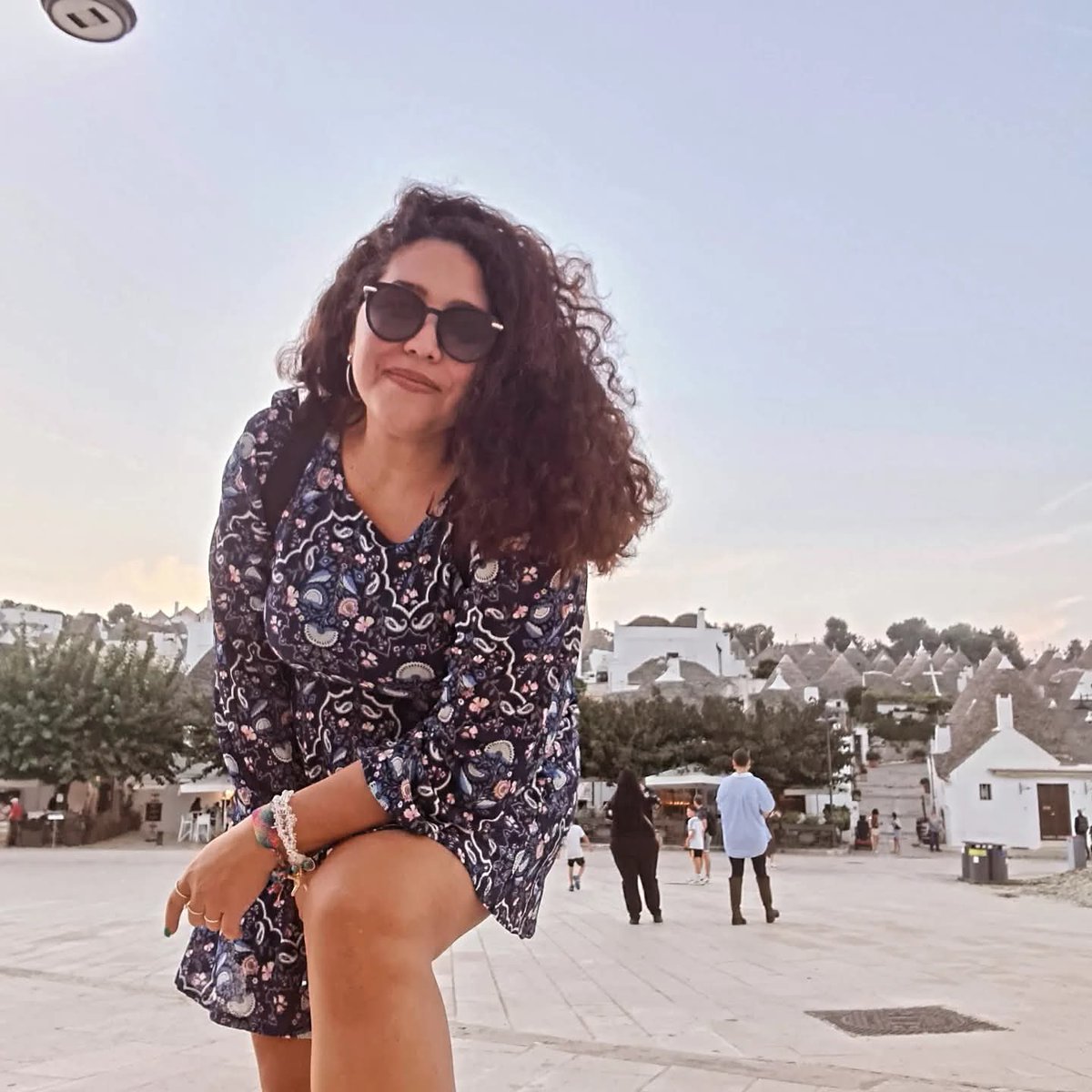 España.

En la tarde de ayer miércoles 25 de junio,la Guardia Civil halló el cadáver de la Venezolana Ramy Taccarelli de 41 años,desaparecida desde el 18 de junio.
El asesino y la víctima,eran padres de una hija en común.
La víctima es hija de la Cantautora Venezolana Nancy Conde