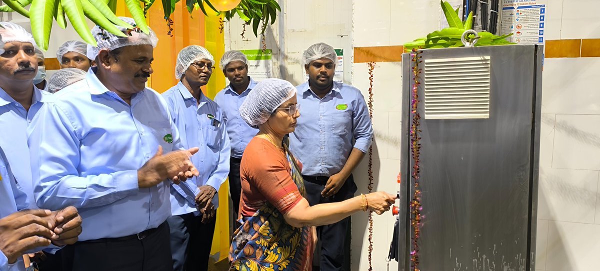 ManagingTrustee's tweet image. Visited the Heritage Plant in Pamarru today.

Had the privilege of inaugurating the 1.0 Ton/Day Butter Melter Project, a key addition to support our recombination processes and enhance operational efficiency.

Appreciate the warm welcome and commendable efforts of Plant Manager…