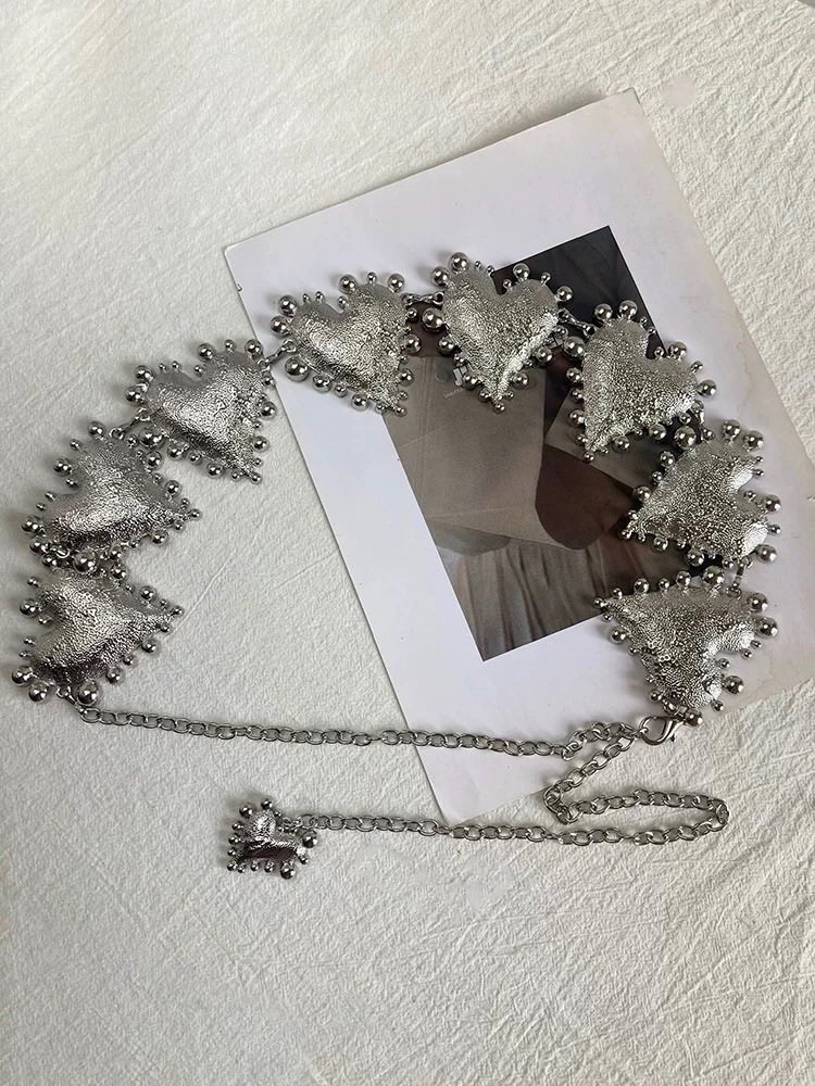 【シルバーハート】

¥4089
thebase.com/to/item?item_i…

2way アジャストベルト
素材：合金

#airoselect #コーデ #AIRO #小物 #アクセサリーミュージアム #ファッションチェック #ファッション #fashion #韓国風 #アクセサリー #belt