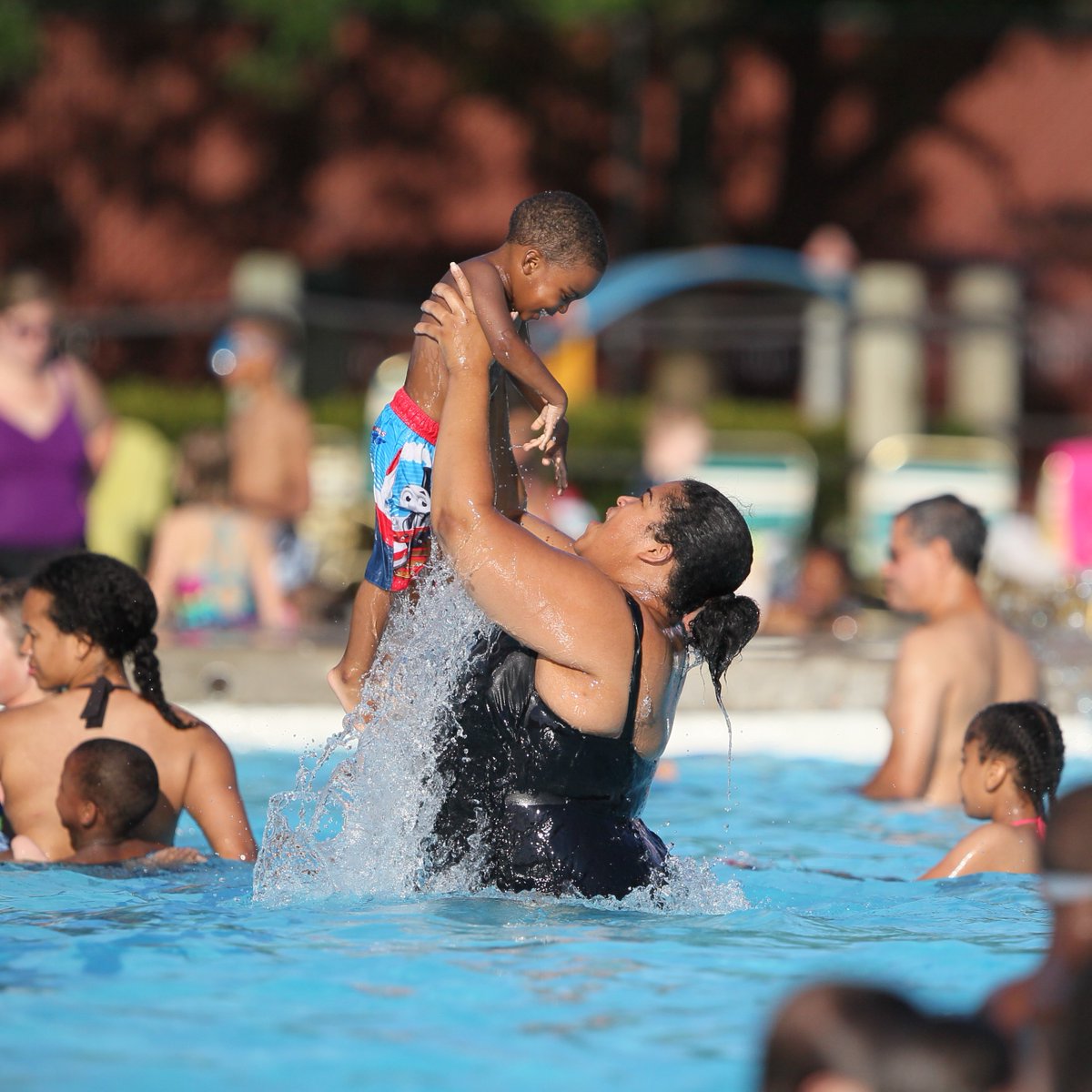 Check out the amazing resources in the Park District! 🤓 

We feature great facilities like outdoor pools, the Paul Hruby Ice Arena, Cheney Mansion, and the Oak Park Conservatory. Don’t miss the CRC with its indoor track, gym, fitness center, and Esports Lounge!

#oakparkil