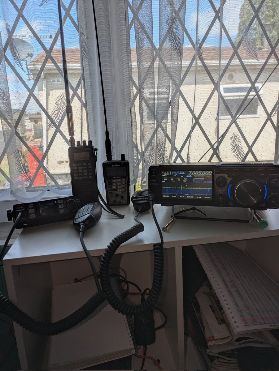 PeoplepixU's tweet image. All guns blazing
#hamradio #amateurradio #scanner #radio
