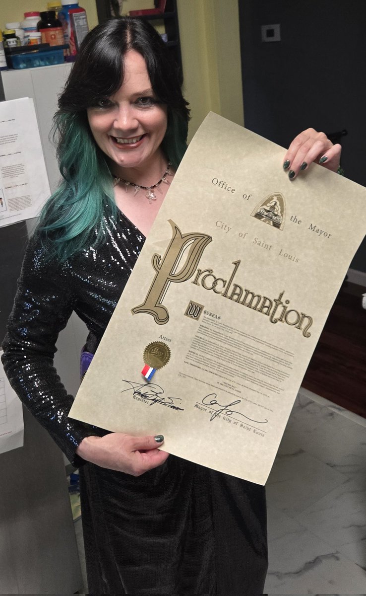 Mark your calendars, boys and girls, May 16th is now MsChif day as proclaimed by the mayor of St. Louis. Thank you to the independent St. Louis Wrestling Hall of Fame for such an honor. Congratulations to the other inductees!