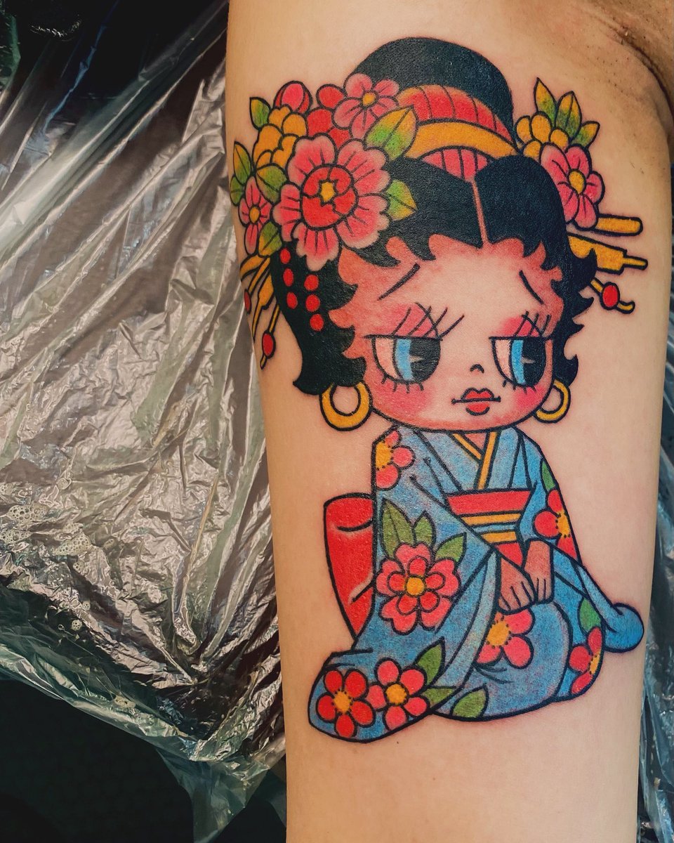 bntsgen's tweet photo. Betty Boop
#埼玉県熊谷市　#彫玄　#刺青　#tattoo #タトゥー　#ベティちゃん　#花魁　#深谷　#上尾　#本庄　#大宮　#埼玉タトゥー　#熊谷タトゥー　#予約優先　#当日予約ok #群馬タトゥー https://t.co/qwOnXXMQrb