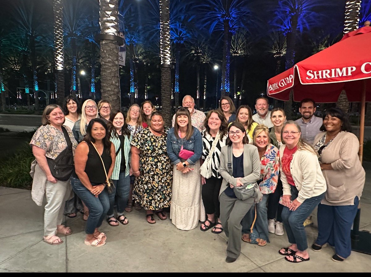 MoASFAP's tweet image. Missouri showed up in Anaheim! Great dinner with colleagues at the @nasfaa 2025 conference, learning and sharing new ways to support students.