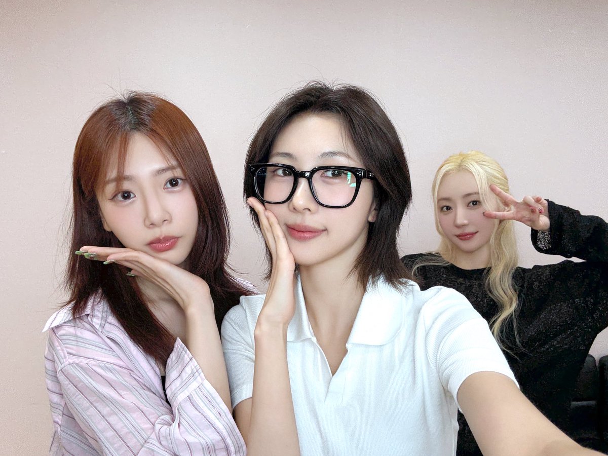 [✏] 25.06.26 Whoop Japan 온라인 특전회❣

유아유가있었은
그냥귀여웠은
딱히멀하진않앗은

#유아유 #UAU
#Dreamcatcher_UAU
