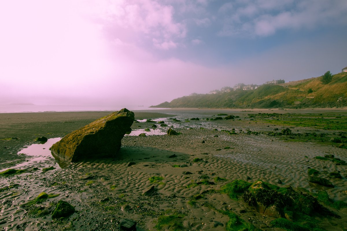 fifeexplorer's tweet image. A familiar sight - the east coast harr rolls into #kinghorn foreshore as everyone inland basks in the summer sun. Still the place to be in the world...

#loveFife #outandaboutscotland #bbcscotlandpics #visitscotland #coastalviews #seascapes #beachscape #loveourcommunity #summer