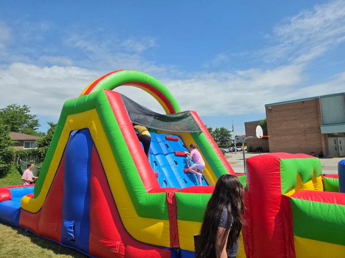 All work deserves a day of play!
St. Raphael’s Play Day was filled with fun, laughter, and sunshine. What a joy to see our students enjoying well-deserved time to unwind and just be kids! #funday
