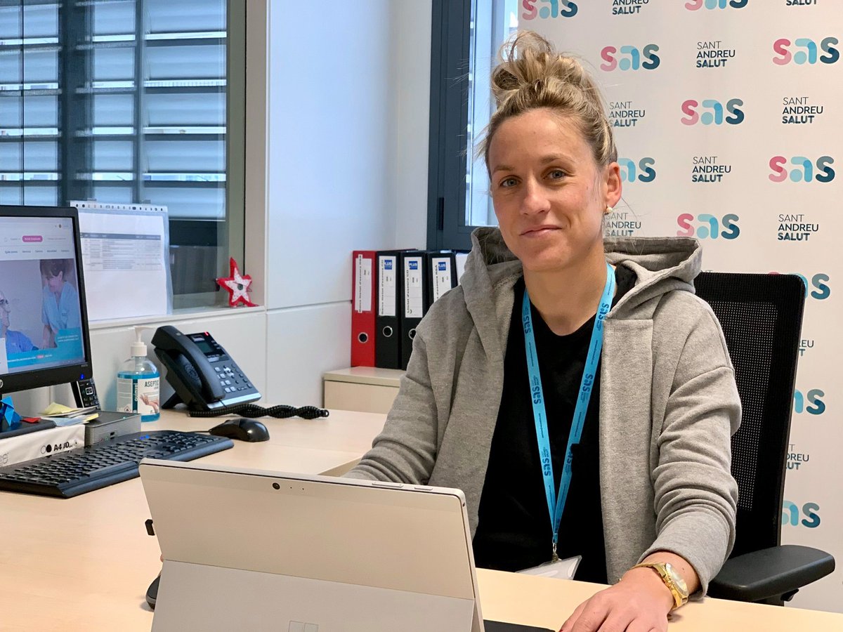 ENTREVISTA | Berta Ponsa, directora de la Residència Sant Andreu, comparteix al Regió 7 la importància dels "llibres de la memòria", una eina clau per a una atenció centrada en la persona 🤲

(1/2)