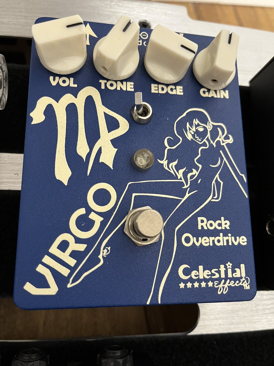 YaimuF's tweet photo. なかなか持ってる人いないシリーズ
Celestial Effects VIRGO Rock Overdrive
kenちゃん使用回で言うとL'ArCASINOサブステージと25thかな
#エフェクター
#CelestialEffects https://t.co/VIfT6PNY3w