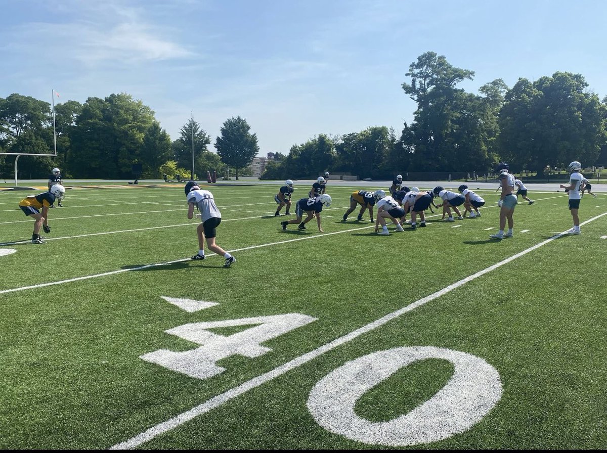 Castle_Football's tweet image. Castle football had a great 3-day Bishop and Dullaghan team camp at DePauw University. Special thanks to the @DePauwTigersFB coaching staff, Coach Billy Lynch and his staff along with Coach Dullaghan, and the Castle Football Parent’s Club. #GoKnights