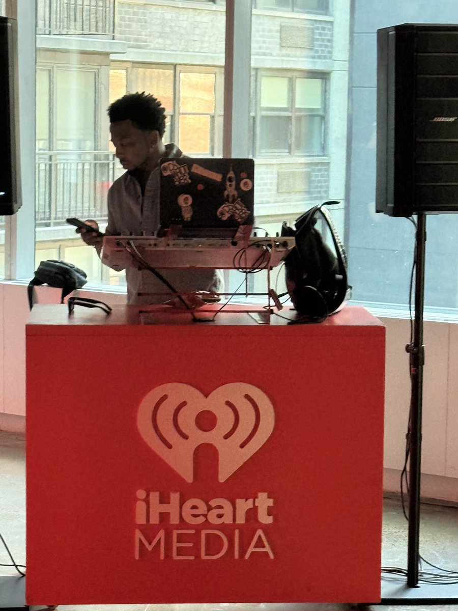 justinjESQ's tweet image. Fun times @iHeartRadio #summertuesdays #attorneyad