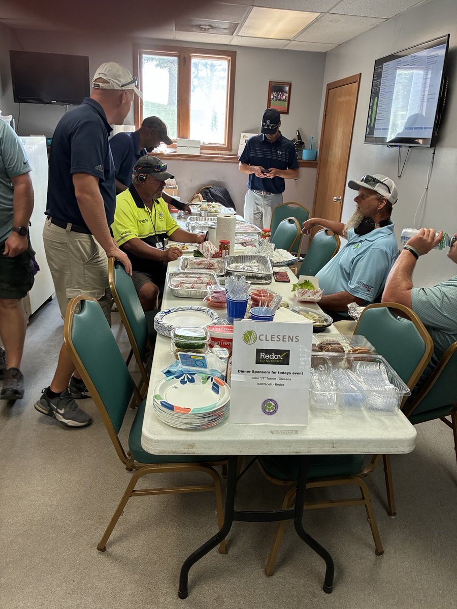 jtturf1's tweet image. Proud sponsor at PCC . Catered dinner for evening meal for the volunteers. Great food and beverage during the heat! Course was awesome. @Clesens_ @KornFerryTour @CIGCSA @PGA
