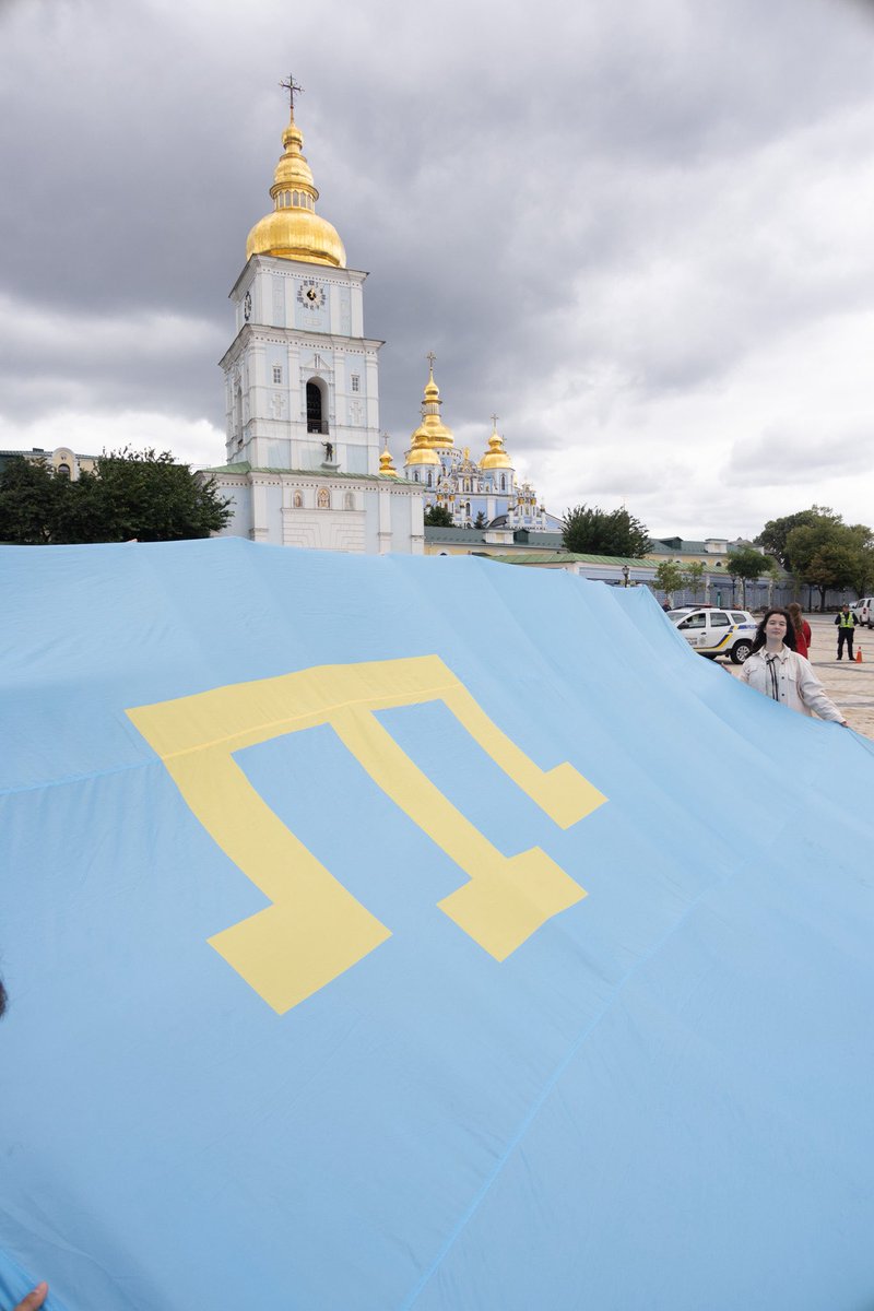 “Today we honour the Crimean Tatar people: their strength and their flag, a powerful symbol of resistance.
The UK will continue to support all efforts to protect the rights of Crimean Tatars.
Crimea is Ukraine — has been, and always will be.”

Chargée d’Affaires Charlotte Surun
