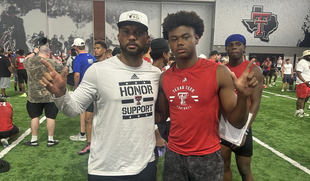 #TexasTech offered 2027 Whitney (TX) athlete Kobe Haynes (<a href="/Kobe7Haynes/">Kobe Haynes</a>) after standing out at camp earlier this month.

“I have always heard great things about Texas Tech, so it was great to go out and see everything for myself” #GunsUp #WreckEm

➡️ texastech.rivals.com/news/kobe-hayn…